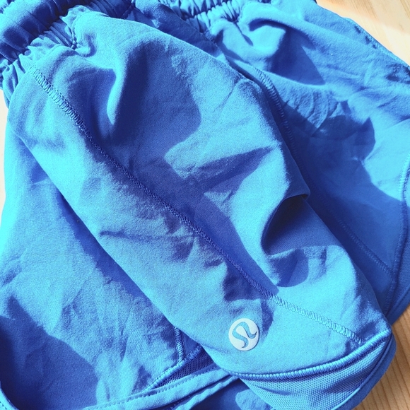 Blue LuLu "Speed Up" running shorts - Picture 3 of 3